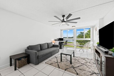 9440 Tangerine Place unit 301, Davie, FL 33324 - photo 3