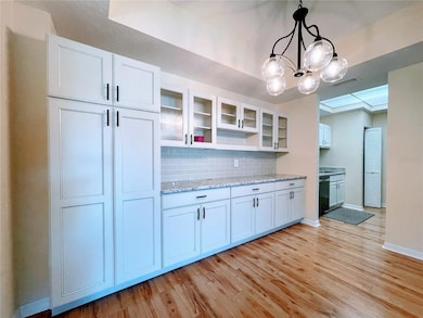 3730 Cadbury Cir unit 400, Venice, FL 34293 - photo 5