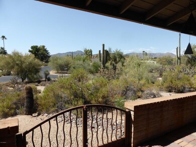 4 patios