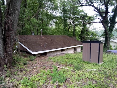 32314 Hilltop Rd, Dowagiac, MI 49047 - photo 3