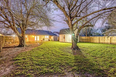 9706 Santa Monica Blvd, Houston, TX 77089 - photo 4