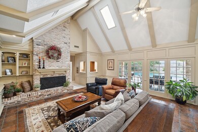 611 Stoneleigh Dr, Houston, TX 77079 - photo 7