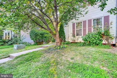 18425 Honeylocust Cir, Gaithersburg, MD 20879 - photo 4