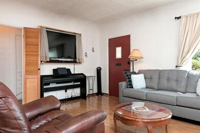 515 Coronado St-007-007-Living Room-MLS_
