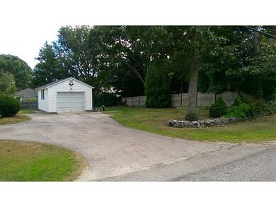 885 Middlebridge Rd, Wakefield, RI 02879 - photo 5