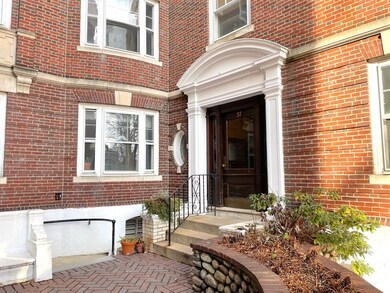 37 Lee St unit 4, Cambridge, MA 02139 - photo 2