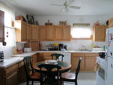 Kitchen. Large eat in kitchen!