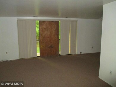 3352 Huntley Square Dr unit T-2, Temple Hills, MD 20748 - photo 2