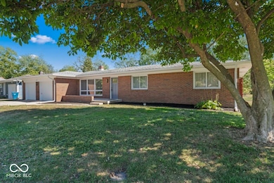 53 N Devon Ave, Indianapolis, IN 46219 - photo 2