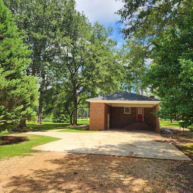 108 Byron Plantation Rd, Albany, GA 31721 - photo 3