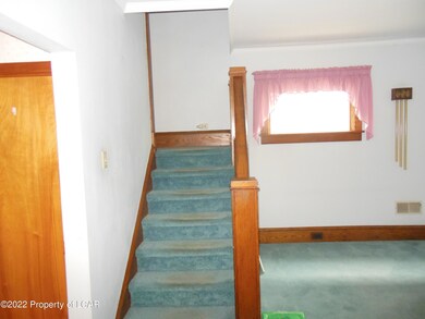 38 Snowden St, Kingston, PA 18704 - photo 6