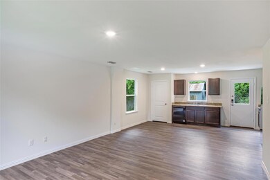 2325 Jodi Ln, Gainesville, TX 76240 - photo 3