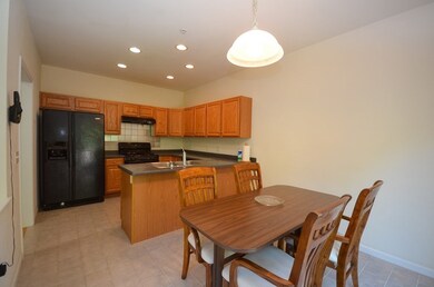 66 Tulip Cir, South Grafton, MA 01560 - photo 3
