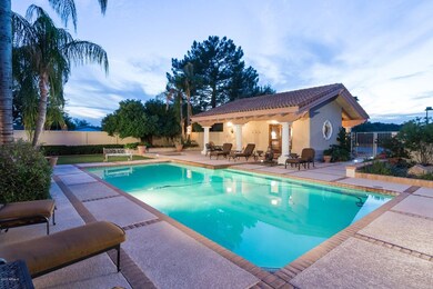 04 Guest House and Pool