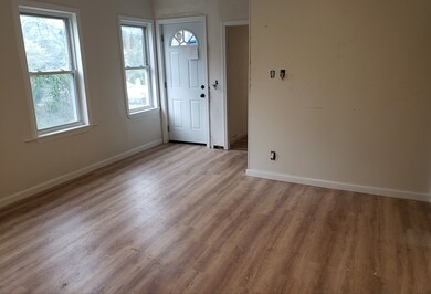 113 Cedar St, Springfield, MA 01105 - photo 3