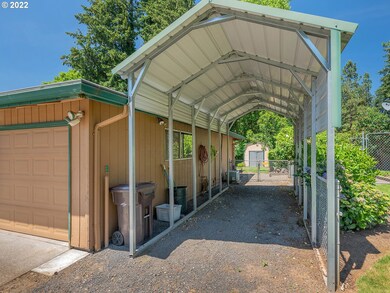 1302 Sherri Ct, West Linn, OR 97068 - photo 4