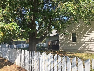 560 Tucker St, Plainfield, IN 46168 - photo 3