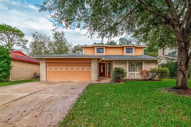 16419 Barcelona Dr, Friendswood, TX 77546 - photo 3