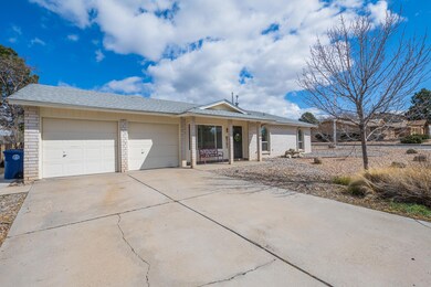 6721 Hensch Ave NE, Albuquerque, NM 87109 - photo 2