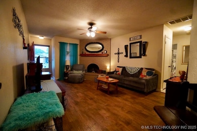 1744 S Pine Ave, Broken Arrow, OK 74012 - photo 3