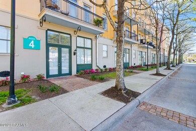 102 Settlers Trace Unit 4413-18