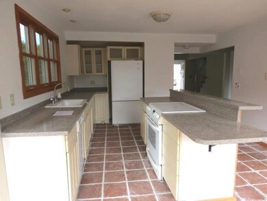 3 Clark St, Plymouth, MA 02360 - photo 3