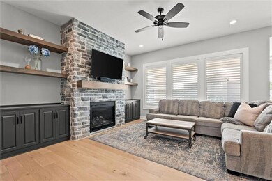 15319 W 171st Place, Olathe, KS 66062 - photo 5