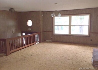 142 Meadow Woods Dr, Hendersonville, NC 28792 - photo 2