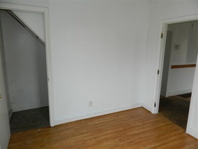 414 Goddard St, Harrodsburg, KY 40330 - photo 4