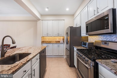 10328 Sager Ave unit 424, Fairfax, VA 22030 - photo 4