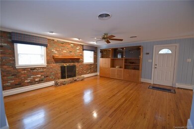 616 Berkshire Dr, Statesville, NC 28677 - photo 7