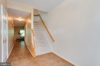 13396 Burrough Farm Dr, Herndon, VA 20171 - photo 2
