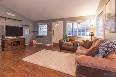 2015 SW 32nd Ct, Redmond, OR 97756 - photo 4