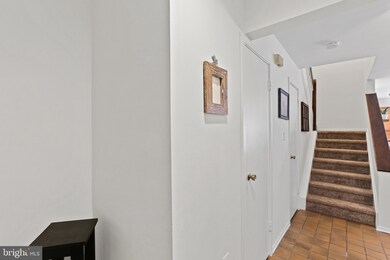 7523 Weather Worn Way unit E, Columbia, MD 21046 - photo 4