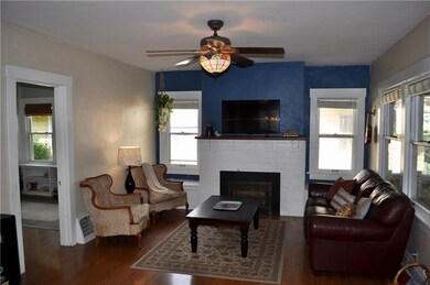 4508 Carpenter Ave, Des Moines, IA 50311 - photo 2