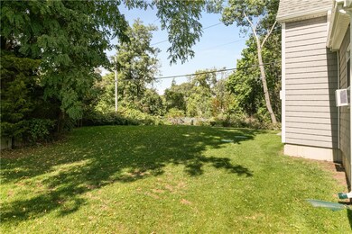 190 Railroad Ave, Portsmouth, RI 02871 - photo 4