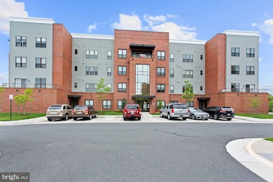 8970 Fascination Ct unit 216, Lorton, VA 22079 - photo 2