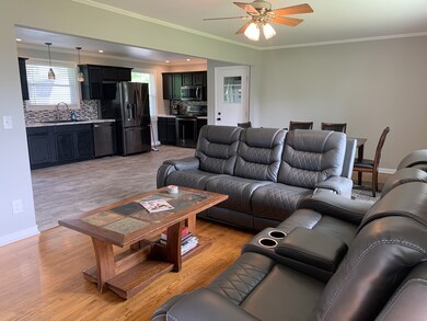 713 Castle Heights Ave, Lebanon, TN 37087 - photo 2