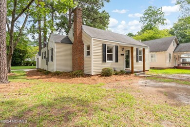 1301 Maple St-4