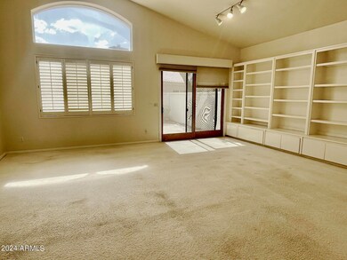 Living Room/Dining