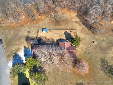 26 Lakeview Dr, Sand Springs, OK 74063 - photo 2