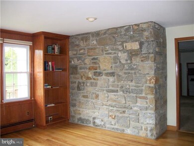 605 Creekside Rd, Wallingford, PA 19086 - photo 3