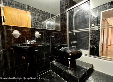 Elmwood Park Condominium II unit 2KK, Staten Island, NY 10314 - photo 7