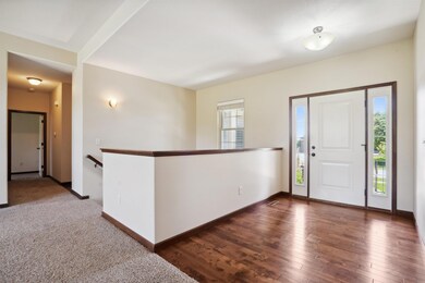 2817 Pendleton Dr, Cedar Falls, IA 50613 - photo 2