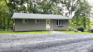 114 Corn Flower Rd, Stroudsburg, PA 18360 - photo 2