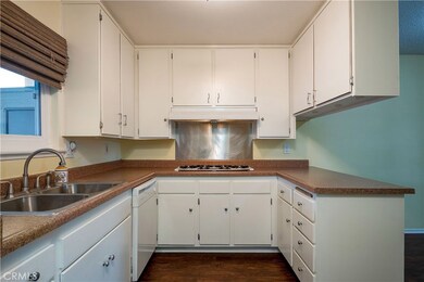 8129 Fletcher Green, Buena Park, CA 90621 - photo 6