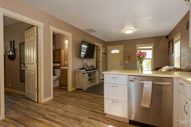 814 2nd St, Asotin, WA 99402 - photo 6