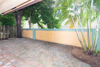 13997 N Forest Oak Cir, Davie, FL 33325 - photo 5