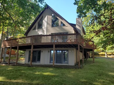 246 Fawn Lake Dr, Hawley, PA 18428 - photo 7