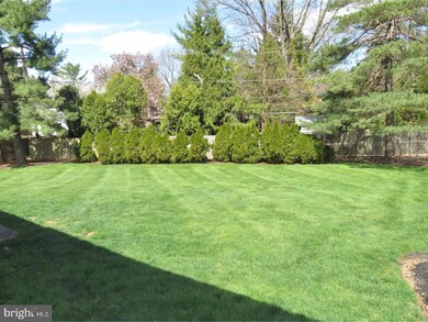 3039 Edmonds Rd, Lafayette Hill, PA 19444 - photo 4